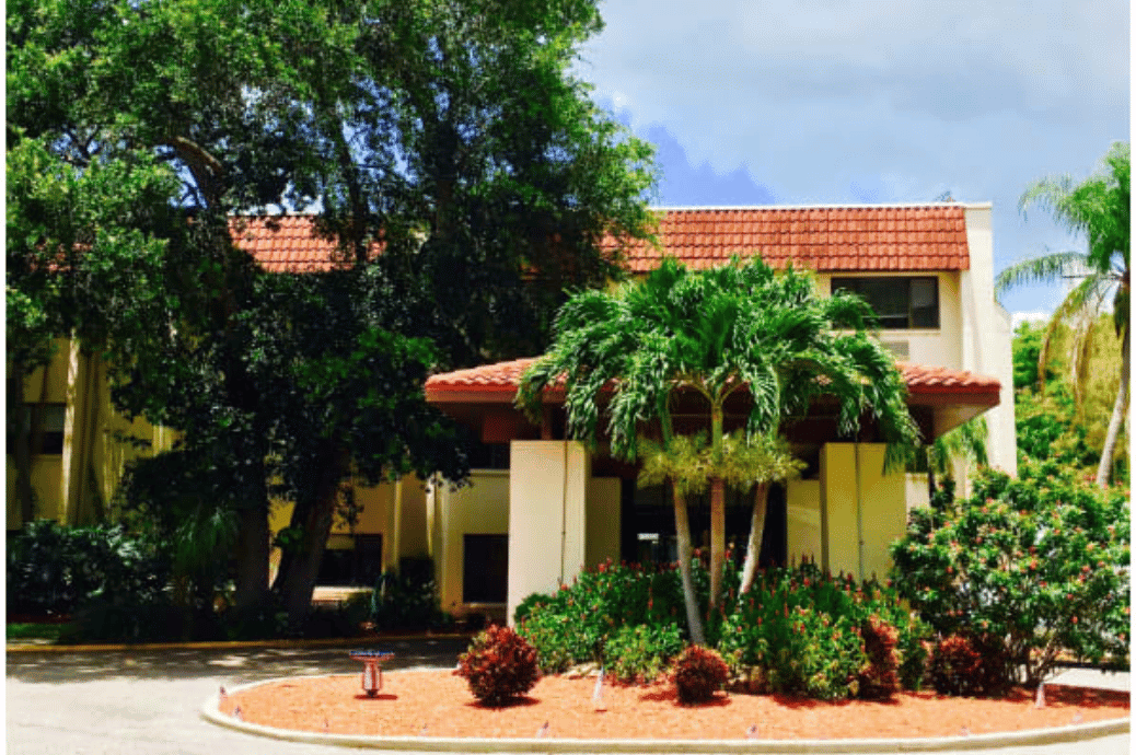 Langdon Hall of Bradenton - Business image