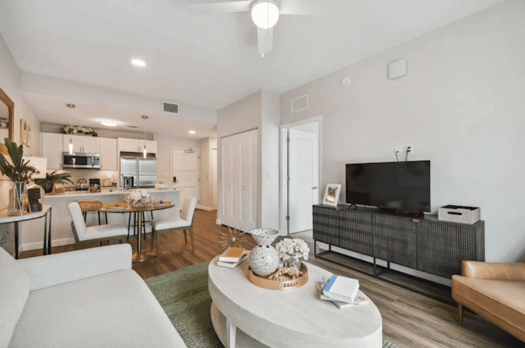 Sonata Lake Mary - Gallery image