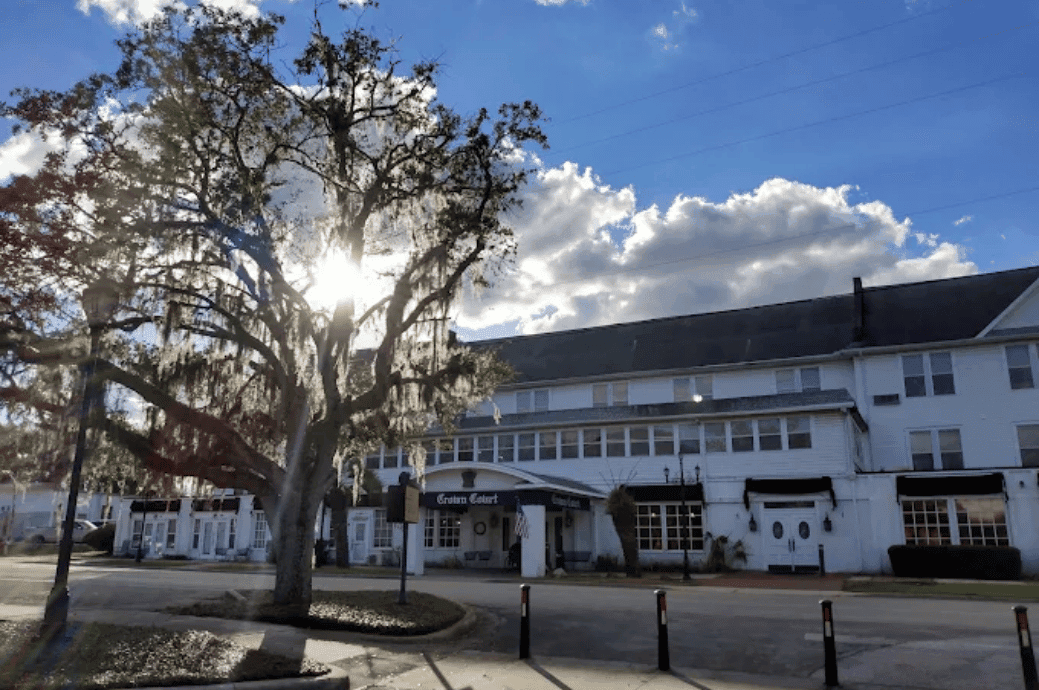 Crown Court - Business image