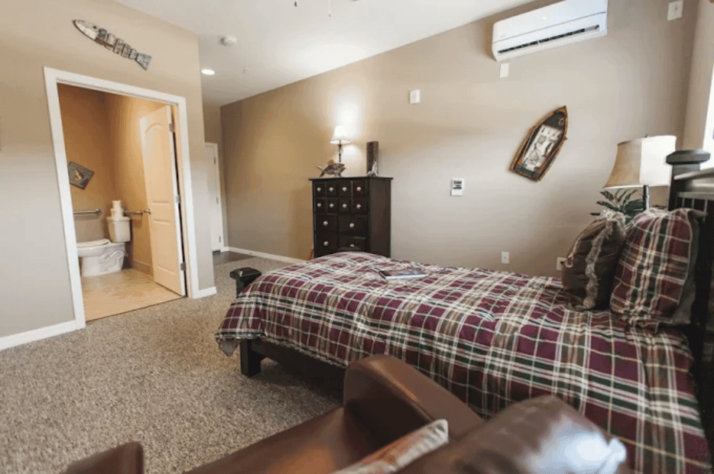 Angels Senior Living at The Lodges of Idlewild - Gallery image