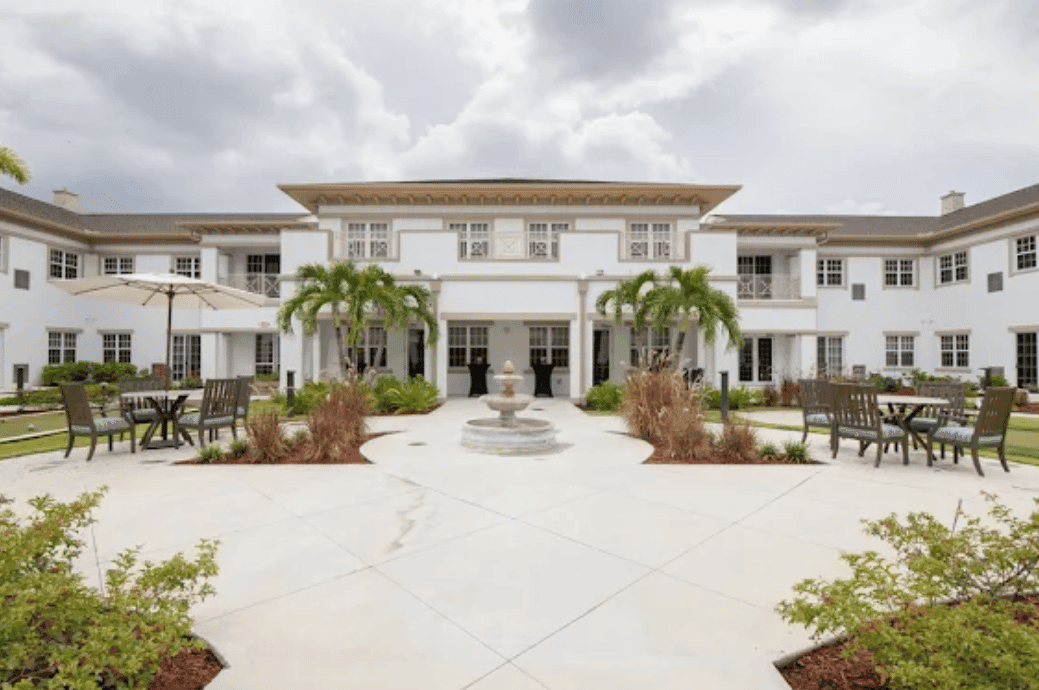 Beach House Naples - Business image
