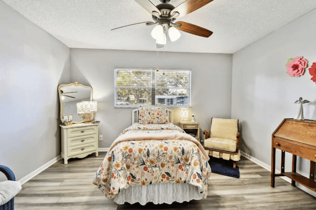 Oak Manor Senior Living - Gallery image