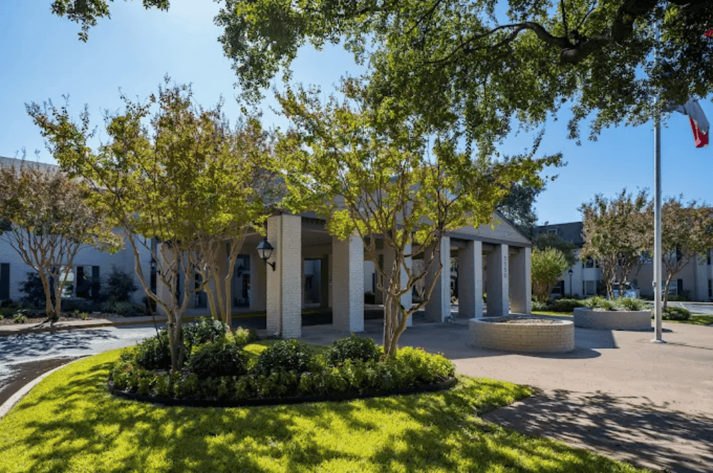 Emerson on Harvest Hill - Gallery image