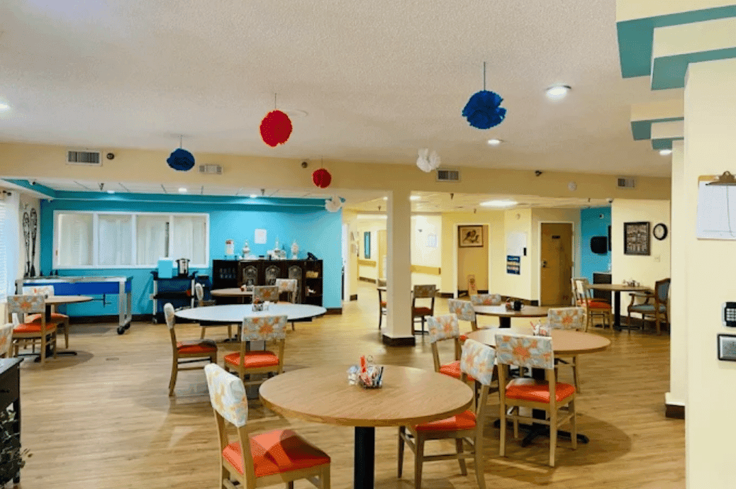 Best Care Senior Living at Winter Haven - Gallery image