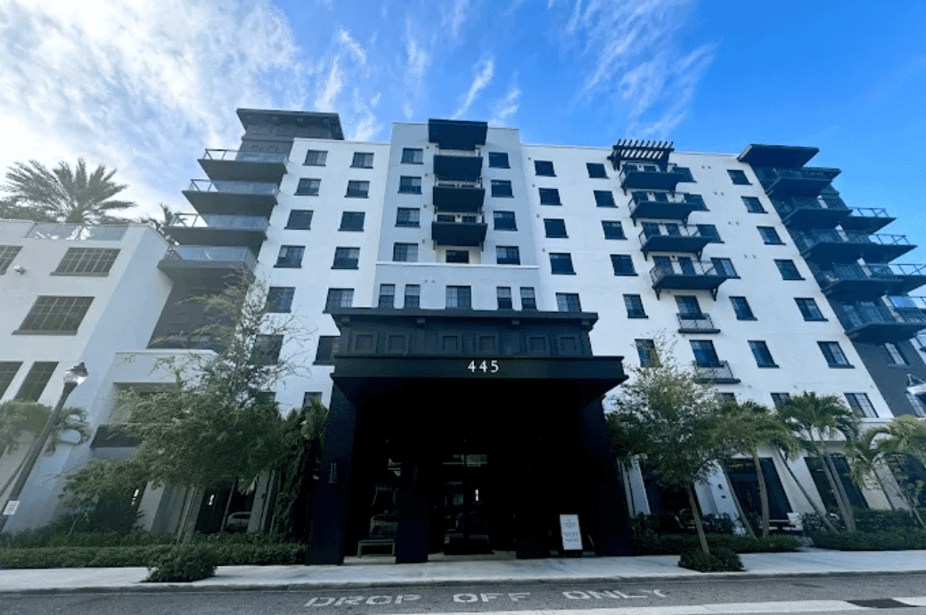 Grand Living at West Palm Beach - Business image