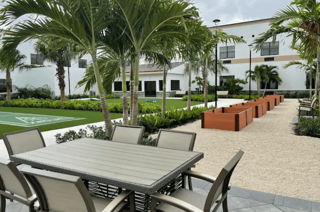 Bella Mar at Royal Palm Beach - Gallery image