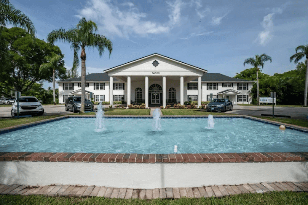 Grand Villa of Delray Beach East - senior living community