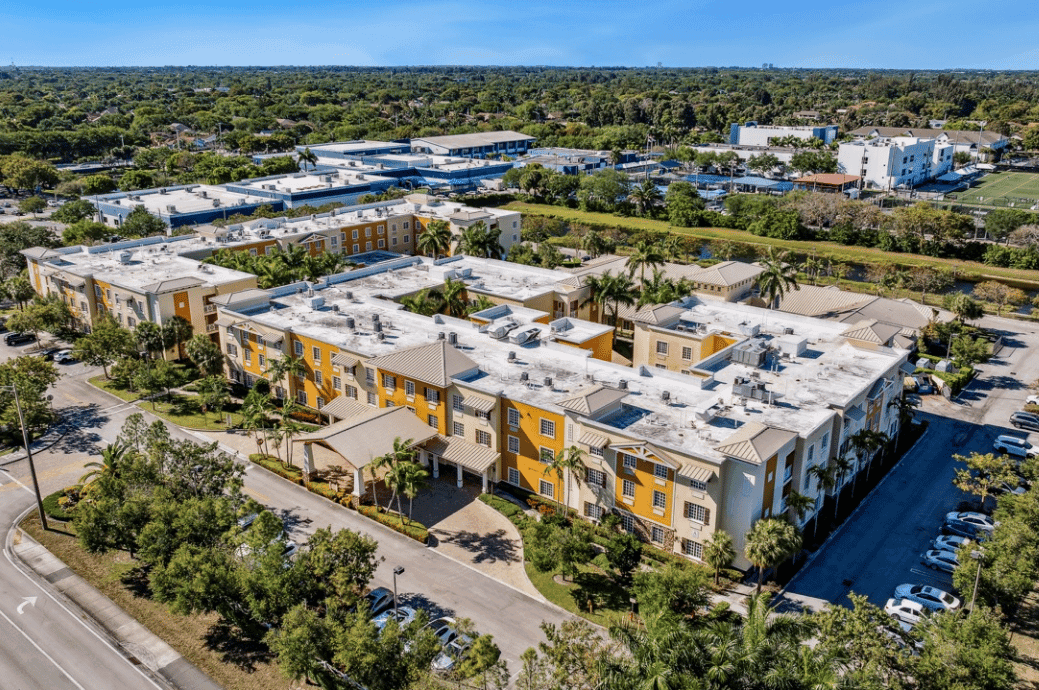 Oakmonte Village of Davie - senior living community
