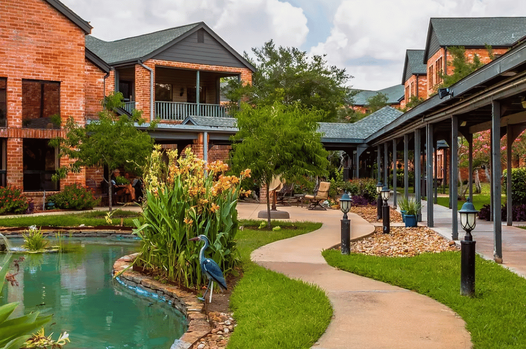 Tarrytowne Estates - Business image