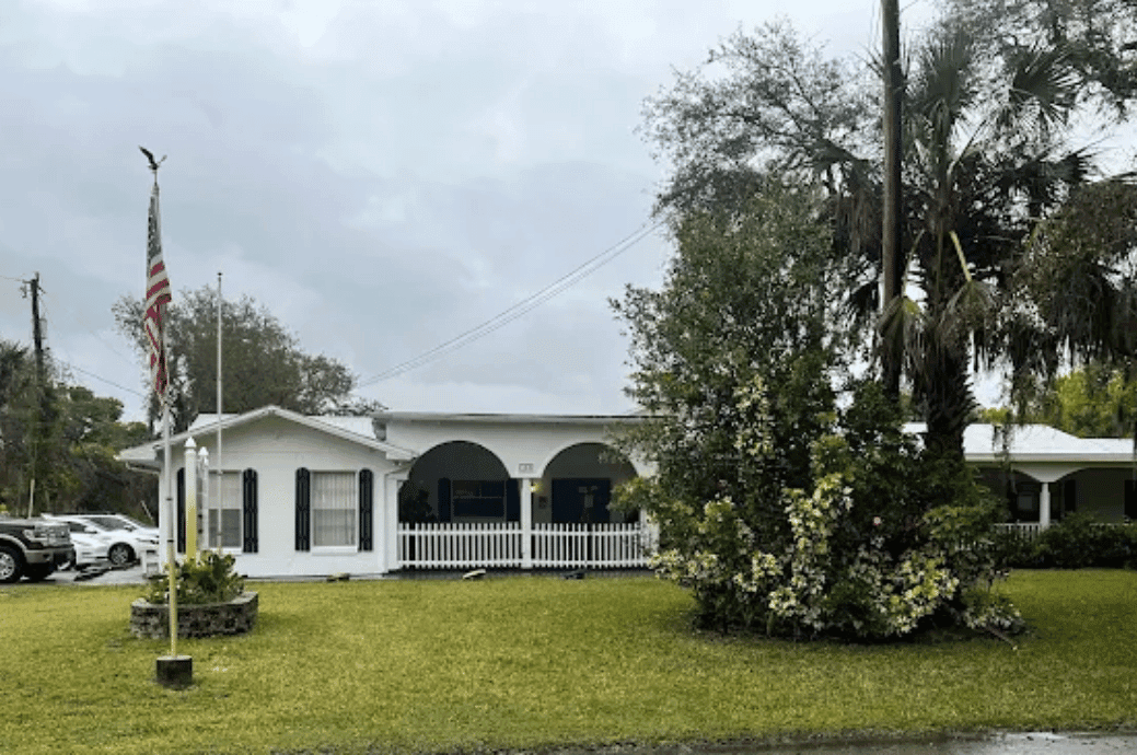Harbor Oaks Golden Years - Business image