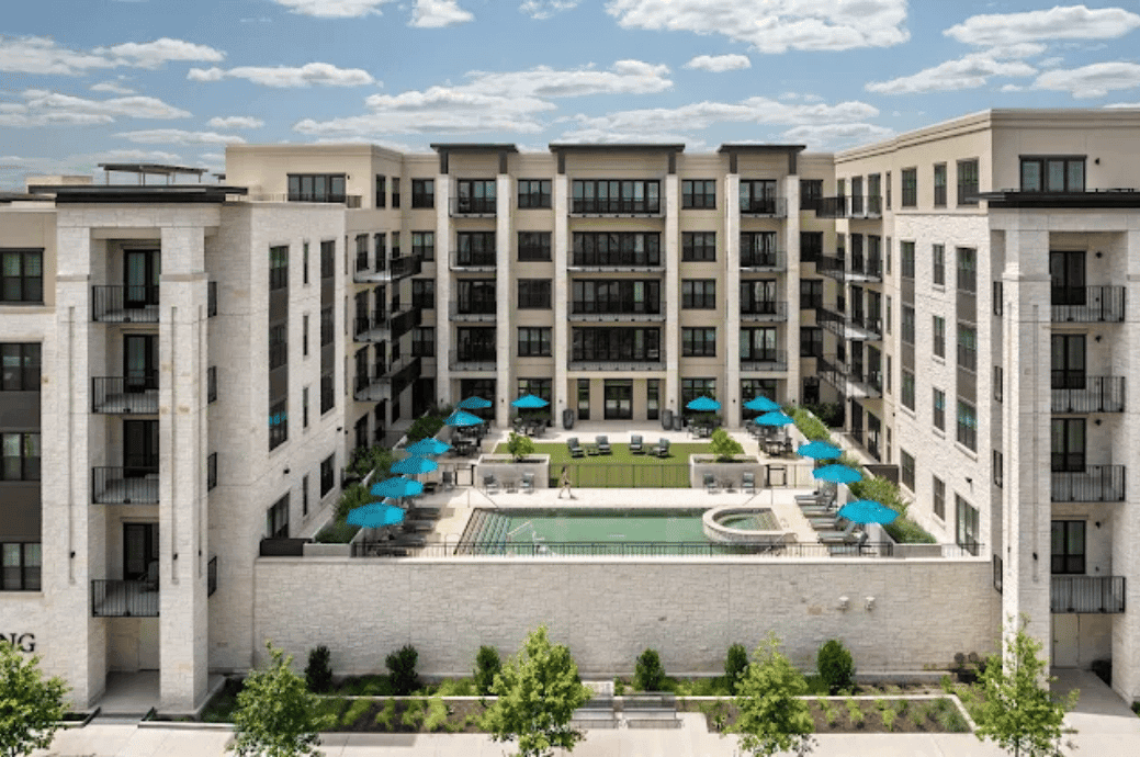 Grand Living at The Grove - Gallery image