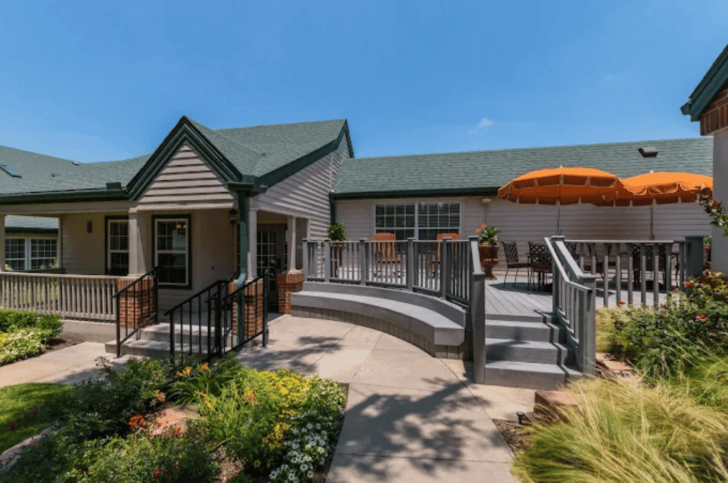 Bethesda Gardens Arlington - Business image