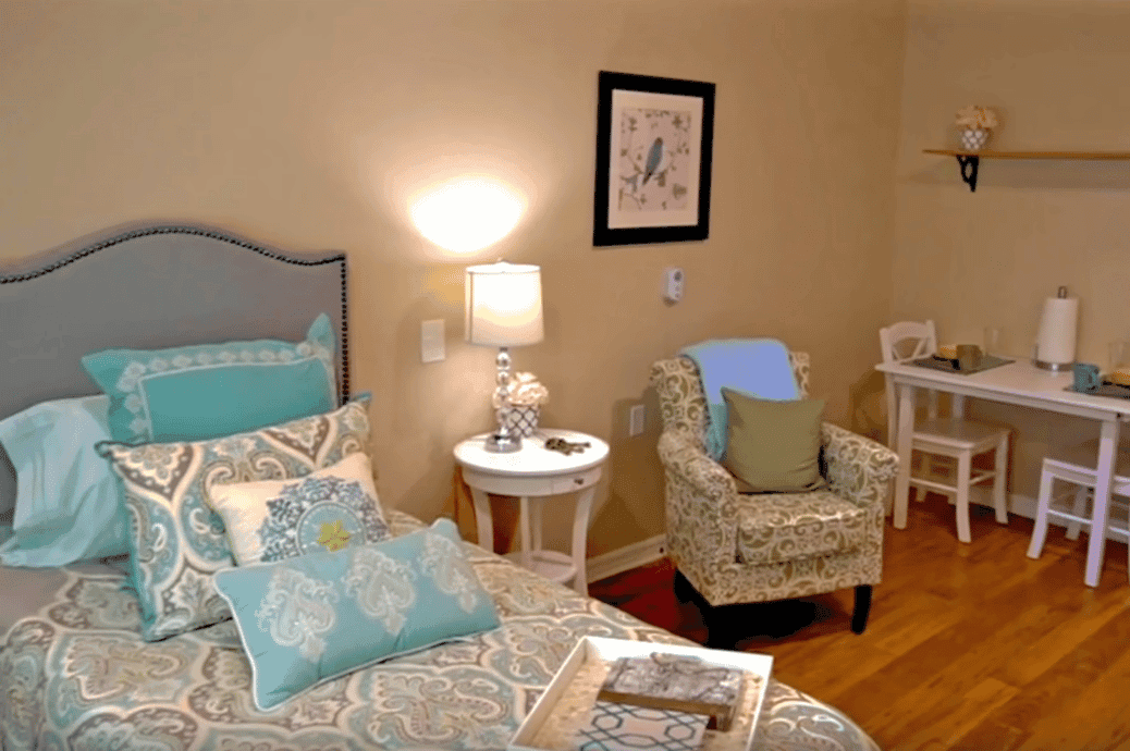 The Colonnade at Carrollwood - Gallery image