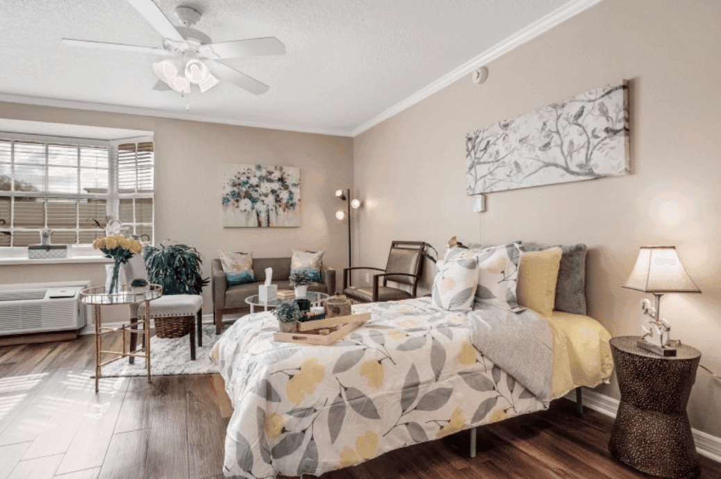 Colliers at St. Pete - Gallery image