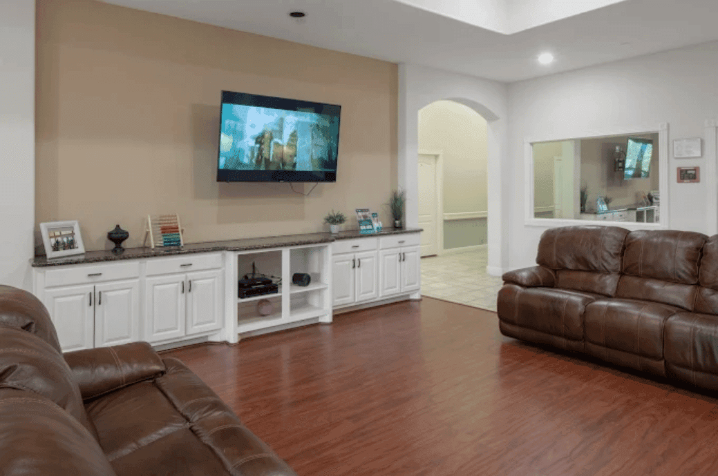 New Haven Tomball - Gallery image