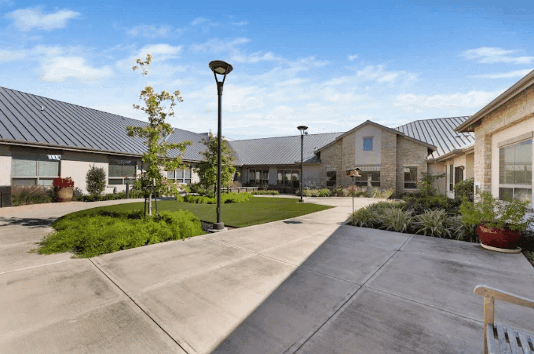 Luxe Life Senior Living in Katy - Business image