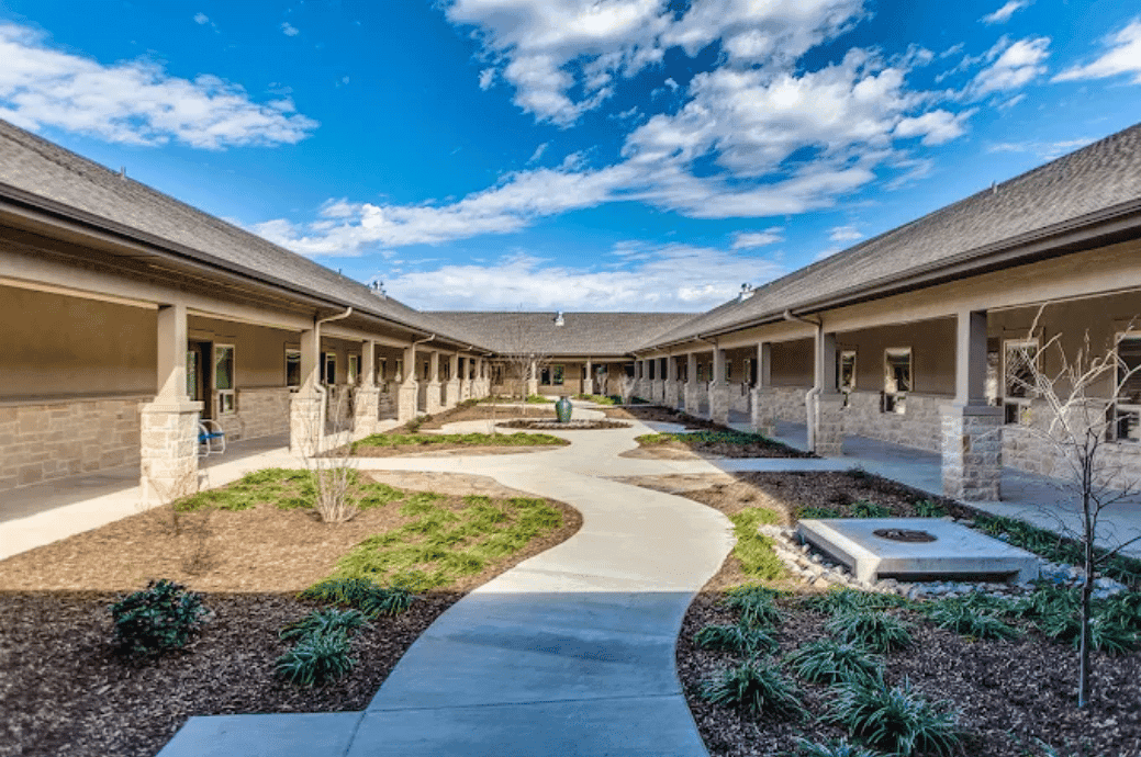 Colonial Oaks Senior Living at Campbell Park - Gallery image