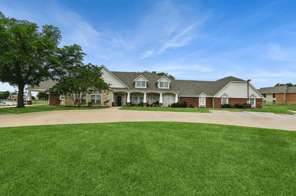 Ennis Pointe Senior Living - Business image