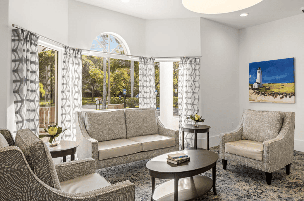 Veranda Club - Gallery image