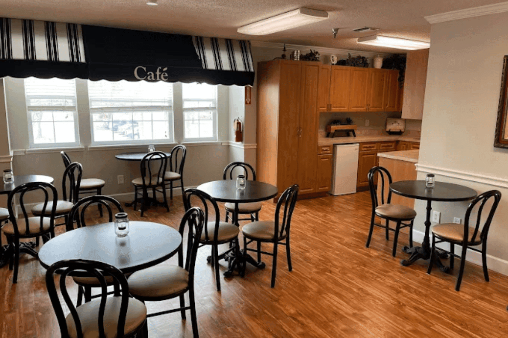 Salterra Senior Living at Largo - Gallery image