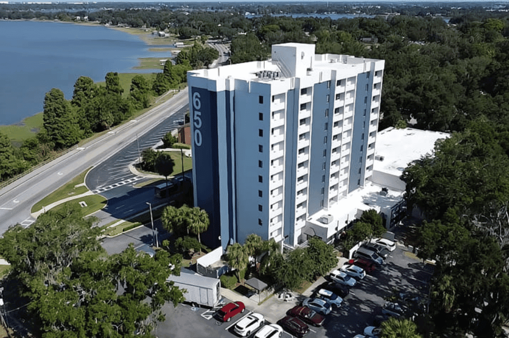 Lake Howard Heights - Business image