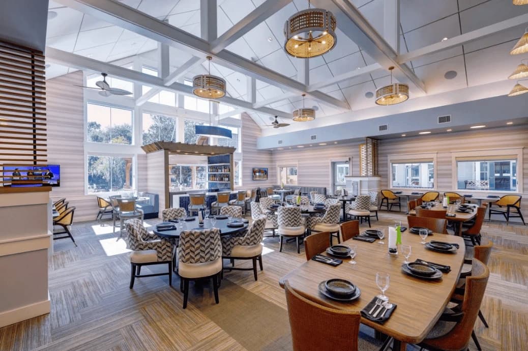 Lake Port Square - Gallery image