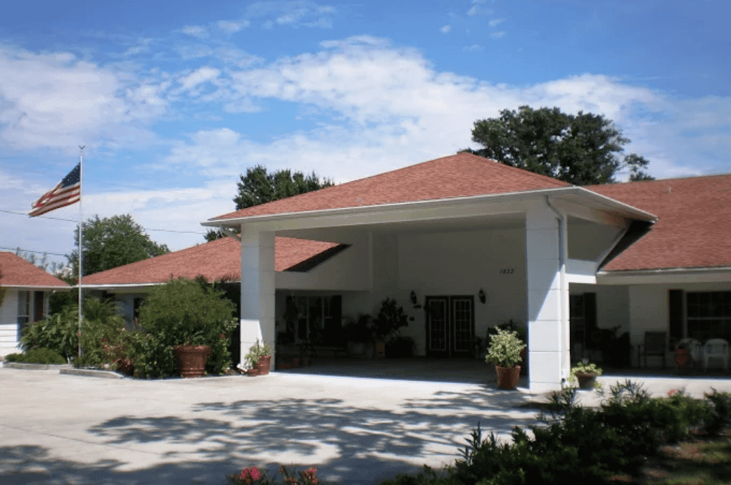 Royal Oaks Manor - Business image