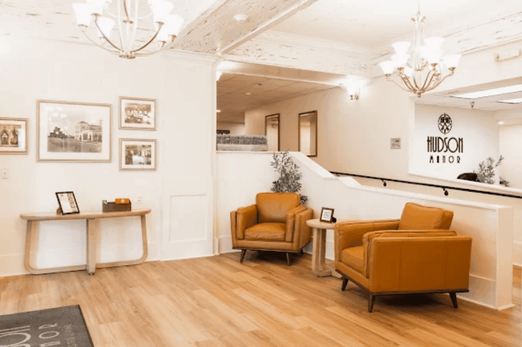 Hudson Manor - Gallery image