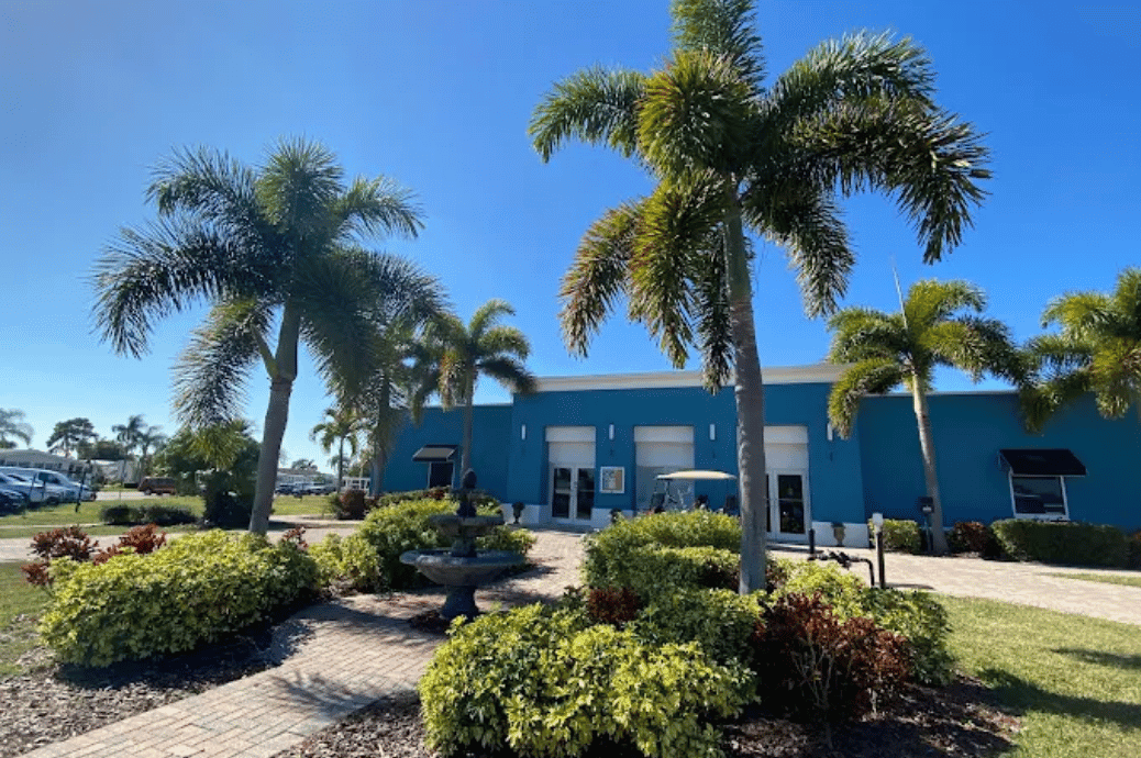 The Winds of St. Armands North - Business image