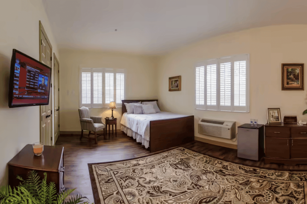 Angels Senior Living at South tampa - Gallery image