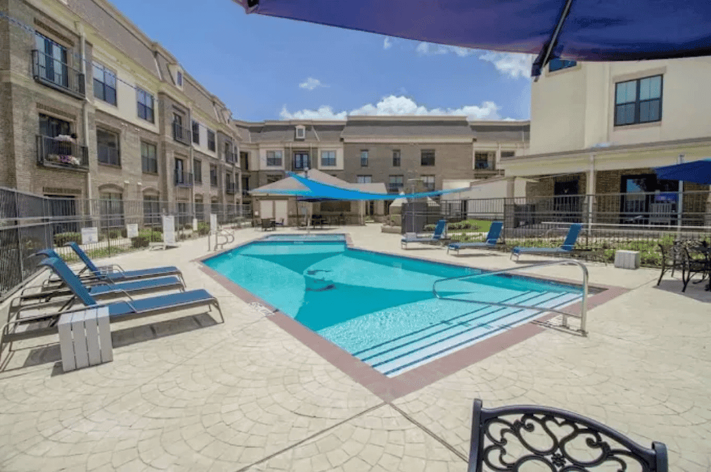 Discovery Village Castle Hills - Business image