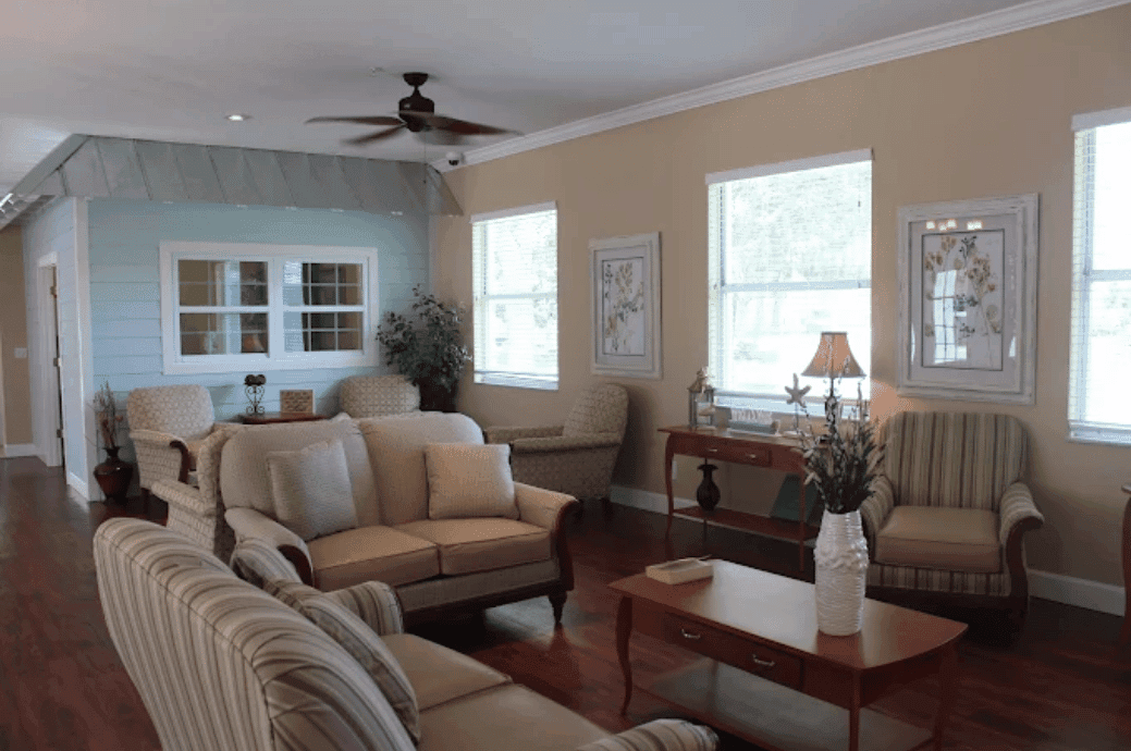 Magnolia Manor at Daytona Beach - Gallery image