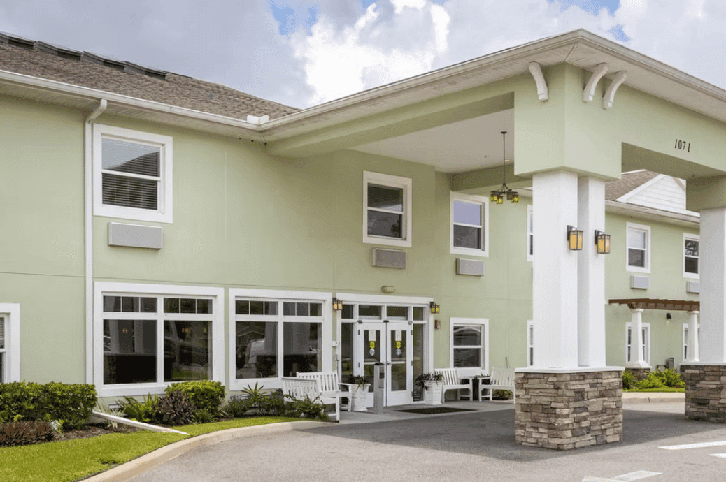 Lakehouse Assisted Living - Business image