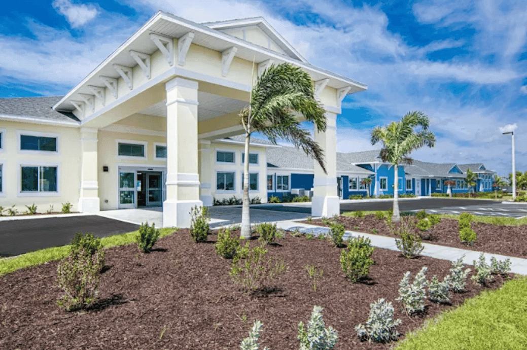 Hampton Manor of Cape Coral - Gallery image