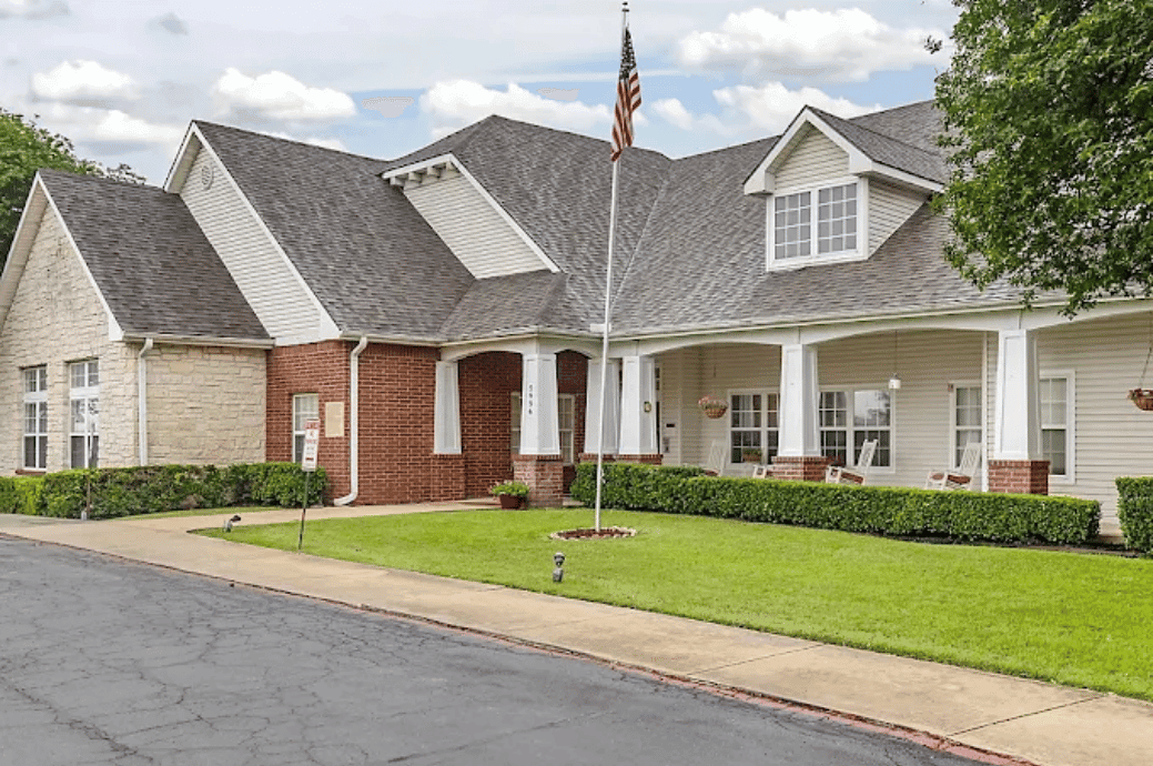 Whitby Pointe Senior Living - Business image