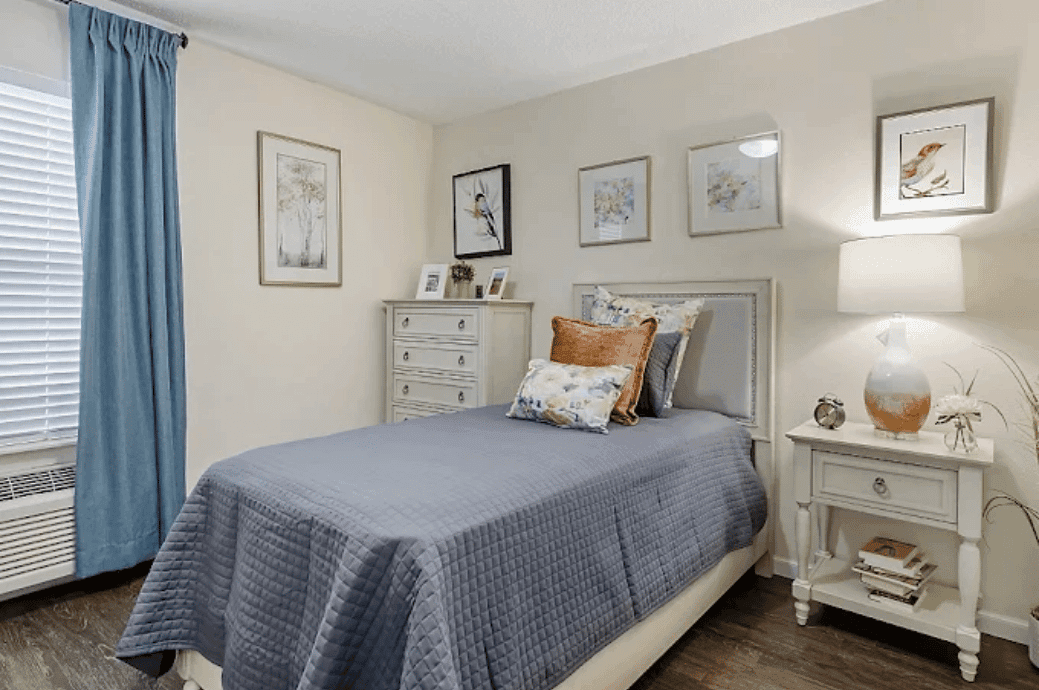 Whitby Pointe Senior Living - Gallery image